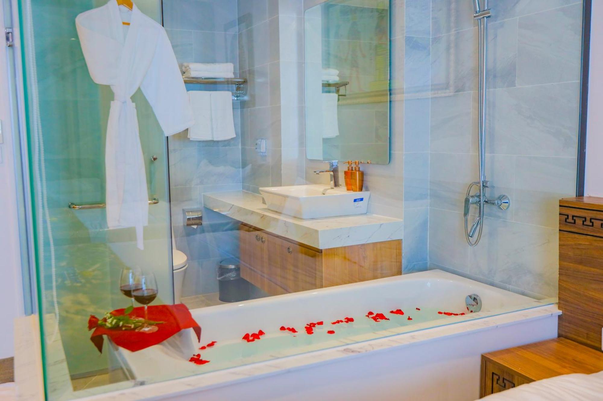 Pharaoh Boutique Hotel Danang Extérieur photo